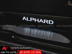 Sàn vân đá và nẹp bước chân có đèn Toyota Alphard
