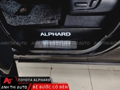 Sàn vân đá và nẹp bước chân có đèn Toyota Alphard