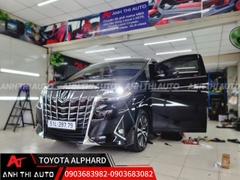 Sàn vân đá và nẹp bước chân có đèn Toyota Alphard