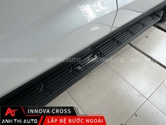 BỆ BƯỚC CHÂN THEO XE TOYOTA INNOVA