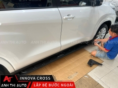 BỆ BƯỚC CHÂN THEO XE TOYOTA INNOVA