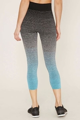 Quân Ombre Capri Leggings