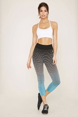 Quân Ombre Capri Leggings
