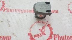 Đuôi tay nắm cửa AUDI, 4L0637163,