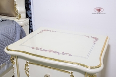 TÁP ĐẦU GIƯỜNG TÂN CỔ ĐIỂN DÁT VÀNG TONE TRẮNG KEM SANG TRỌNG 919B