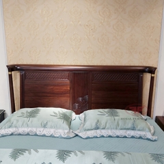 GIƯỜNG NGỦ INDOCHINE GỖ ÓC CHÓ 9801 - SẴN HÀNG TẠI SHOWROOM