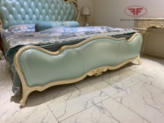 GIƯỜNG NGỦ TÂN CỔ ĐIỂN  DÁT VÀNG NHẬP KHẨU DA XANH D501