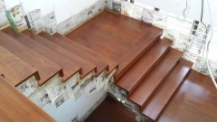 Bậc cầu thang gỗ lim nam phi