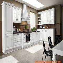 Tủ bếp gỗ tự nhiên sơn PU trắng