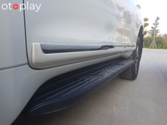 Nẹp sườn cánh cửa Toyota Land Cruiser Prado