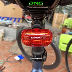 Đèn hậu xe đạp GIANT FLASHING 2.0 B
