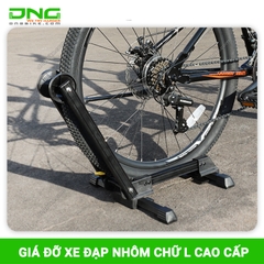 Chân chống xe đạp trong nhà chữ L kẹp bánh xe