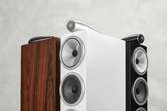 Loa Bowers & Wilkins 703 S3