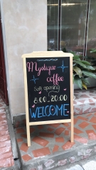Bảng Menu Đứng 2 Mặt - Mái Nhà Cao Cấp