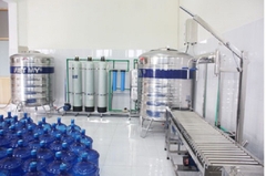 Dây chuyền lọc nước đóng chai công suất 1000l/h