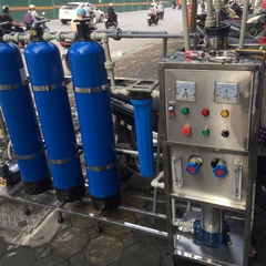 Dây chuyền lọc nước tinh khiết R O công suất 250 lít 1 giờ