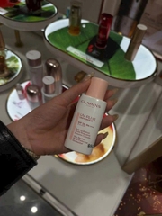 Kem chống nắng Clarins UV Plus non-tinted không màu SPF50 50ml - Pháp