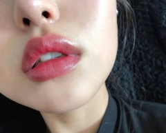 Son dưỡng môi Vaseline Lip Therapy Rosy Lips hương hoa hồng 20g (hộp thiếc hồng)- Anh