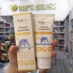 Kem chống nắng cho bé