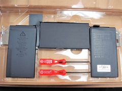 Thay pin MacBook Air 13