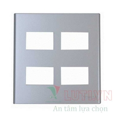 Mặt dùng cho 4 thiết bị trắng ánh kim WEG68040MW