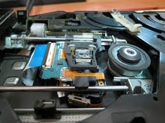 Thay mắt đọc máy PS4