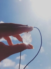 MẶT TAM VỸ TRẮNG