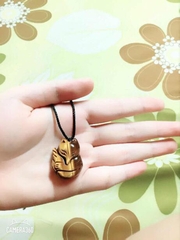 MẶT TAM VỸ VÀNG