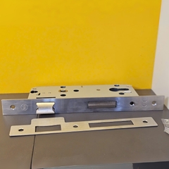 Thân Khóa Yale YEM4585 US15 backset 45mm, CC 85mm