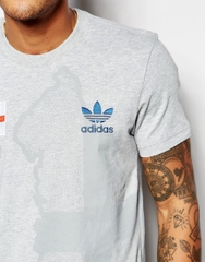Áo T-shirt với cờ hiệu nước Anh