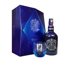 RƯỢU CHIVAS 18 BLUE SIGNATURE HỘP QUÀ 2017 (750ML / 40%)