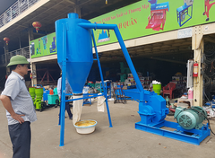 Máy nghiền thức ăn chăn nuôi B24