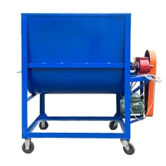Máy trộn thức ăn chăn nuôi MT150