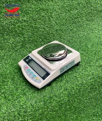 Cân điện tử 2 số lẻ GS622N Shinko (620g/0.01g)