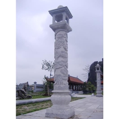 Cột đá trong chùa