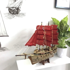 Mô Hình Thuyền Gỗ Trang Trí Tàu Chiến Cổ Napoleon Thân 40cm - Loại 2 - Buồm Đỏ