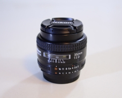 Nikon 35mm f/2 AF NIKKOR