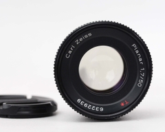 Carl Zeiss Contax / Yashica Planar T 50mm. f/1.7