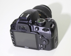 Nikon D3200 + kit 18-55 VR