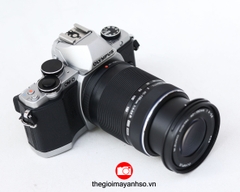 Olympus OM-D E-M10 Len Zuiko 17mm 2.8