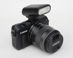 Canon EOS M + len 18-55mm IS STM