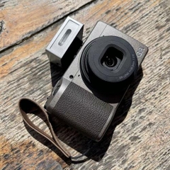 Flash Mini Medalight F1