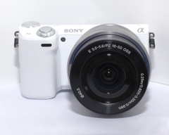Sony Alpha NEX-5T len 16-50mm