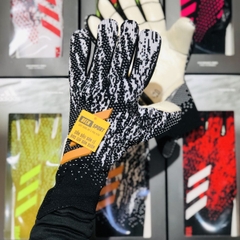 Găng Tay Adidas Predator 20 Pro PC Đen Trắng Vạch Đồng V2 ( Không Xương )