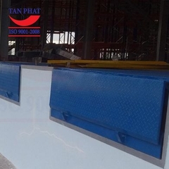 Dock leveler thủy lực kết nối xe & kho an toàn