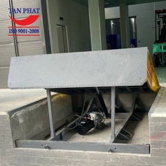 Dock leveler thủy lực kết nối xe & kho an toàn