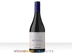 Vang Emiliana Novas Pinot Noir