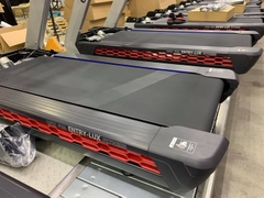 Máy chạy bộ phòng Gym Sakura V8