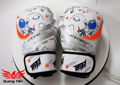 Găng tay boxing mini màu trắng MTB trẻ em 6oz 6.0 new cá tính new 2025