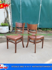 Bộ bàn ăn chân vuông 4 ghế Cabin Monstar Gỗ cao su tự nhiên, ghế nệm êm ái